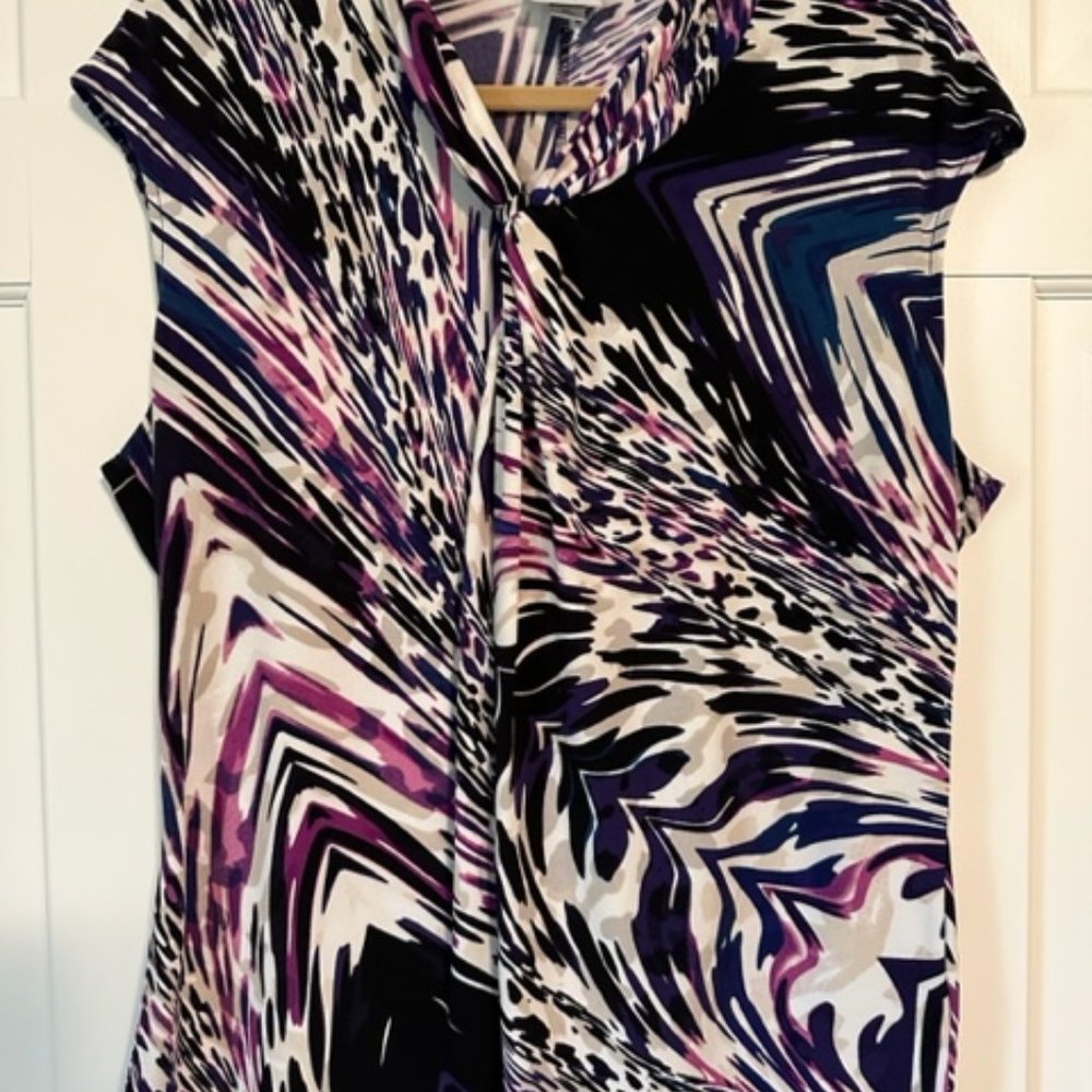 Worthington Size XL Cap Sleeve Small V Neck with Knotted Collar Never Worn